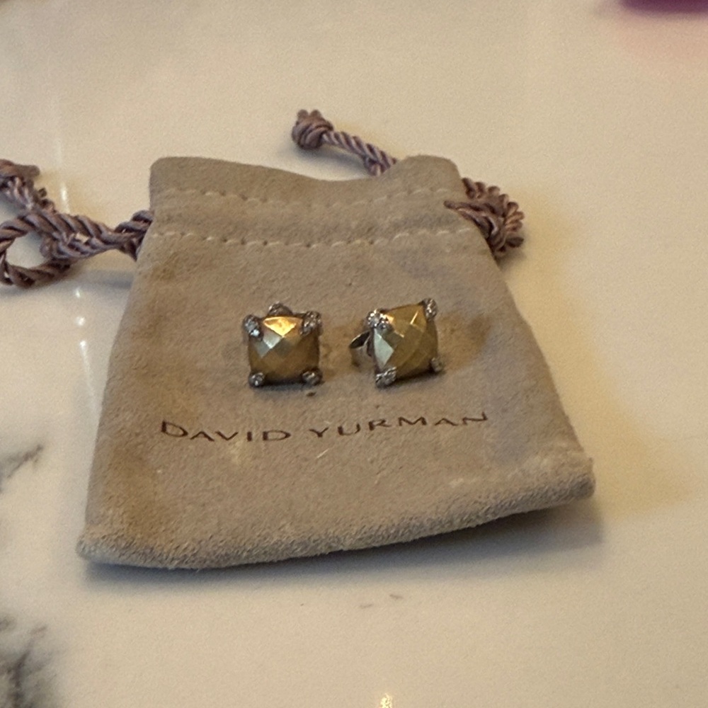 David Yurman Chatelaine stud earrings with Pave set diamonds